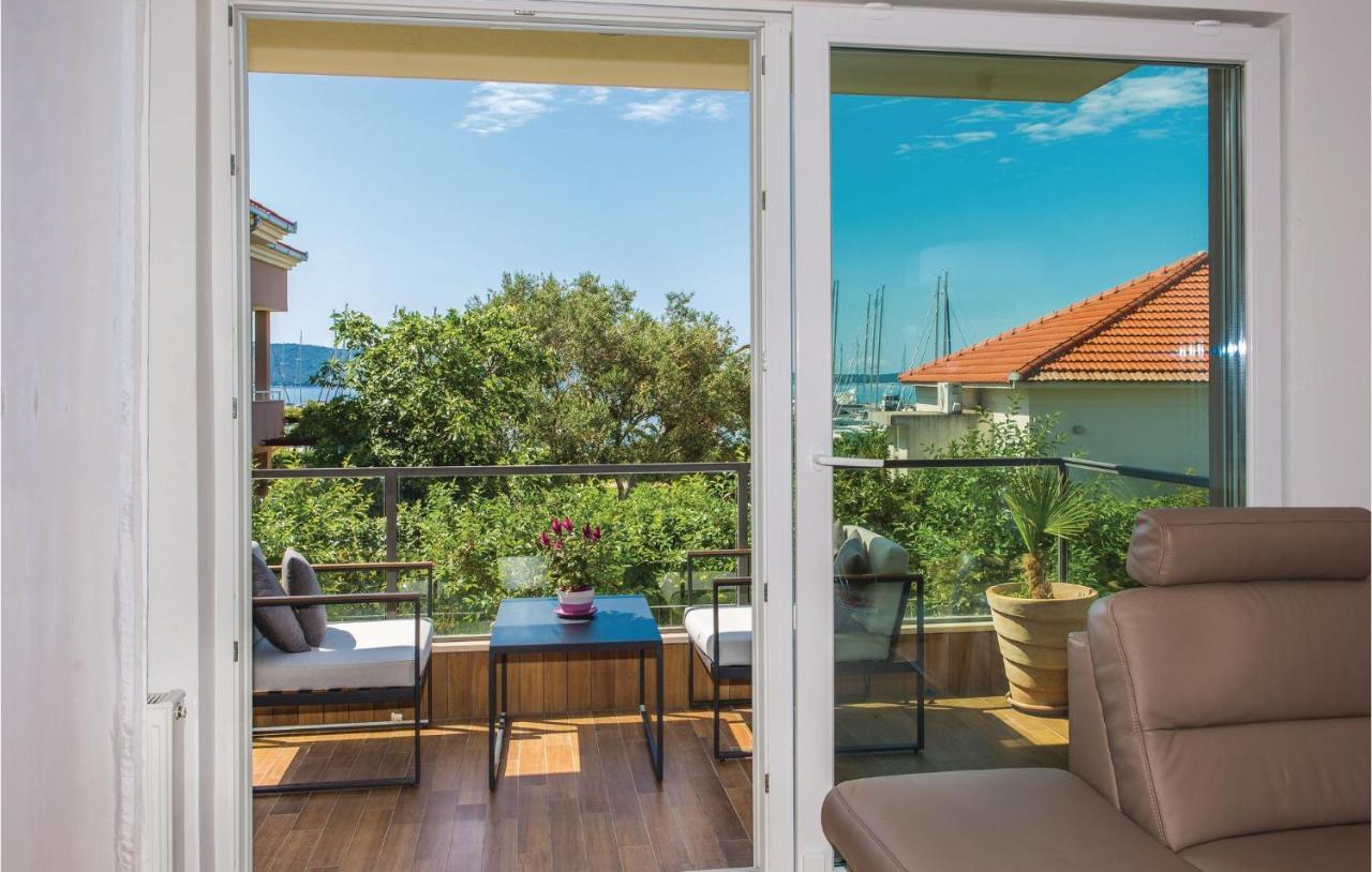 1 Bedroom Stunning Apartment In Kastel Gomilica Kastela Ngoại thất bức ảnh